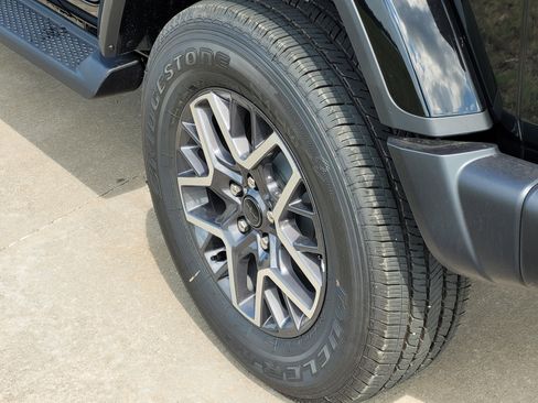 New 2025 Jeep Wrangler Sahara image 5