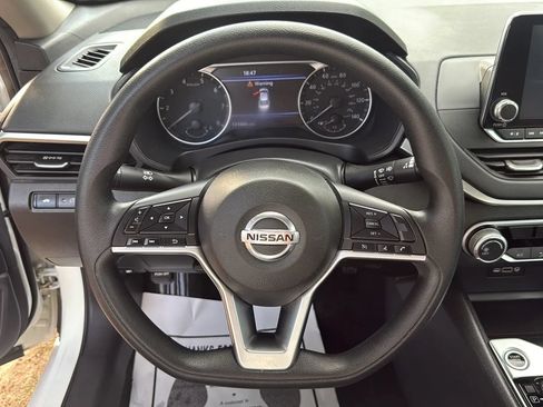 Used 2019 Nissan Altima 2.5 S FWD image 30