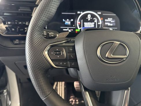 Certified 2026 Lexus TX 500h AWD w/ Technology Package image 15