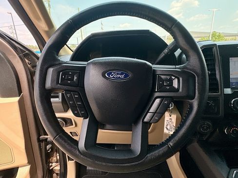 Used 2020 Ford F150 XLT w/ Equipment Group 302A Luxury AWD/4WD image 18
