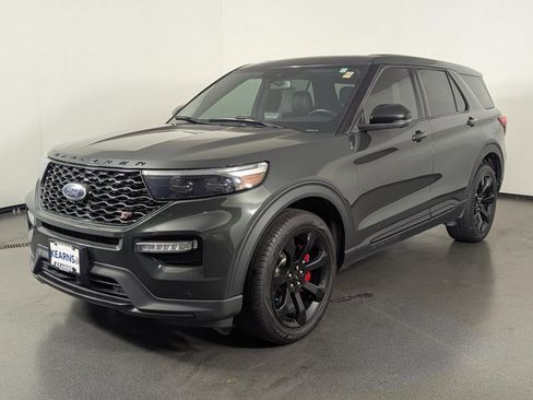 Used 2022 Ford Explorer ST w/ ST Street Pack image 4
