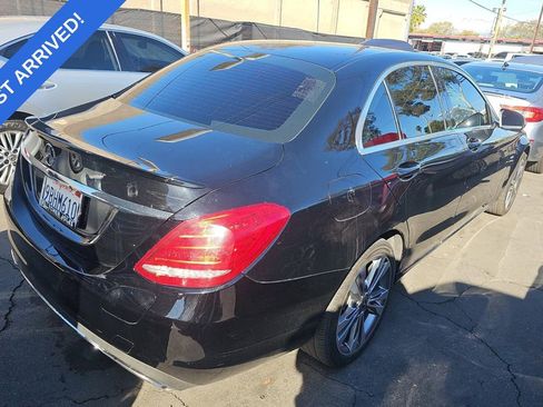 Used 2018 Mercedes-Benz C 350e Sedan image 3