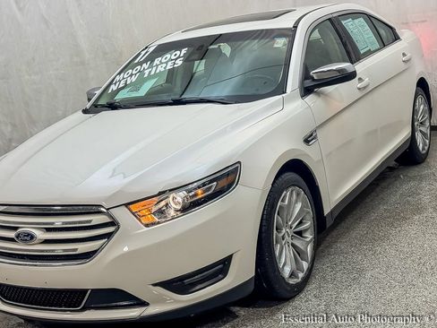 Used 2017 Ford Taurus Limited FWD image 4