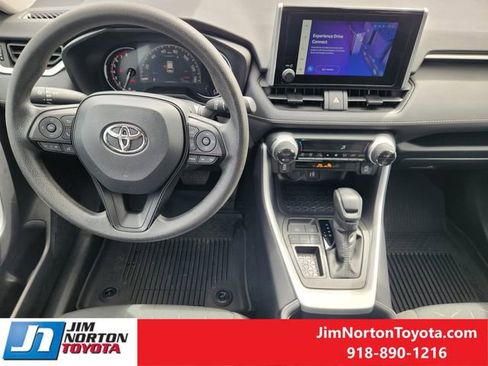Used 2025 Toyota RAV4 XLE w/ Convenience Package image 29