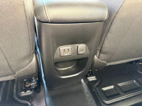 Used 2022 Chevrolet Colorado LT w/ Fleet Safety Package RWD image 33