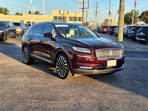 Certified 2022 Lincoln Nautilus Black Label image 20
