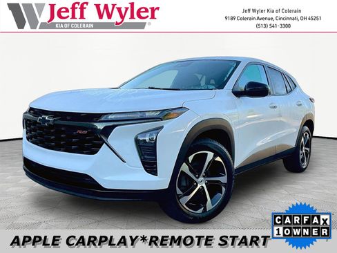 Used 2024 Chevrolet Trax RS w/ Driver Confidence Package FWD image 1