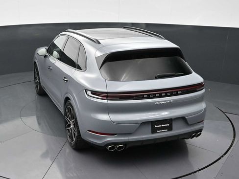 New 2026 Porsche Cayenne S AWD/4WD image 31