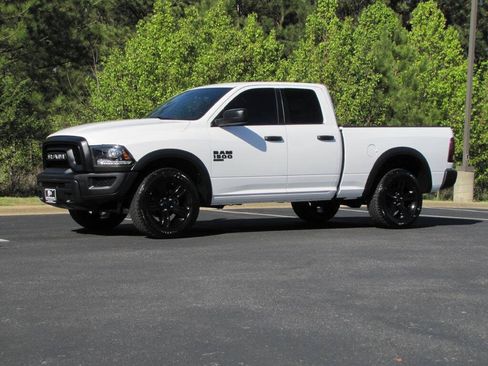 Used 2023 RAM 1500 Warlock AWD/4WD image 3