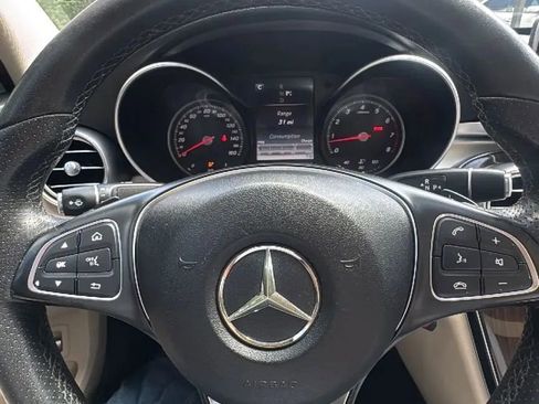Used 2017 Mercedes-Benz C 300 4MATIC Sedan image 9