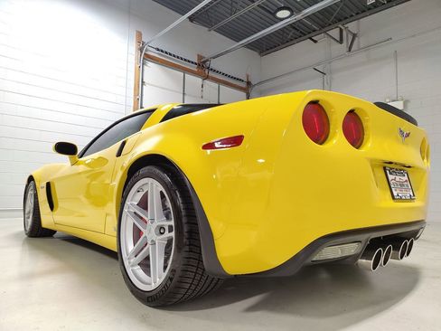 Used 2006 Chevrolet Corvette Z06 w/ Preferred Equipment Group image 22
