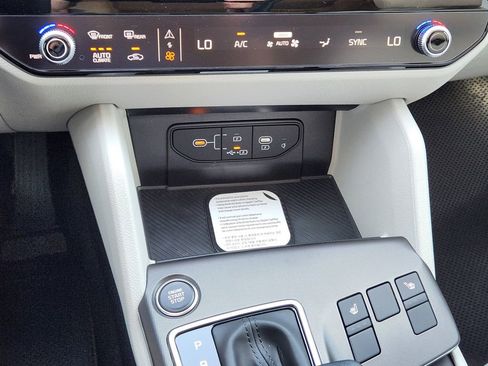 New 2026 Kia Sportage EX FWD image 17