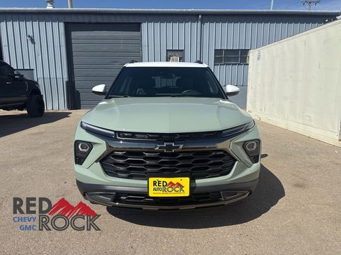 Used 2024 Chevrolet TrailBlazer ACTIV w/ Convenience Package AWD/4WD image 2
