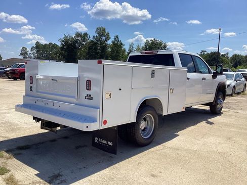 New 2025 GMC Sierra 3500 Pro w/ Convenience Package AWD/4WD image 5