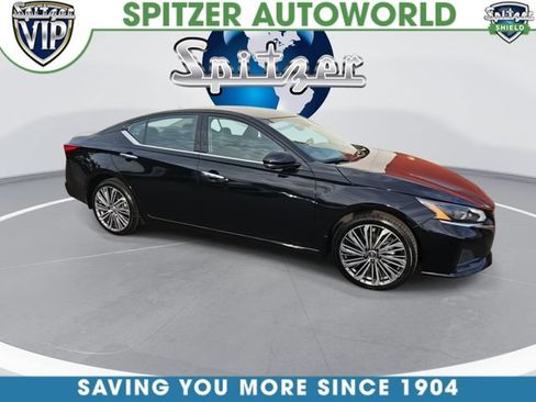 Used 2024 Nissan Altima 2.5 SL AWD/4WD image 3