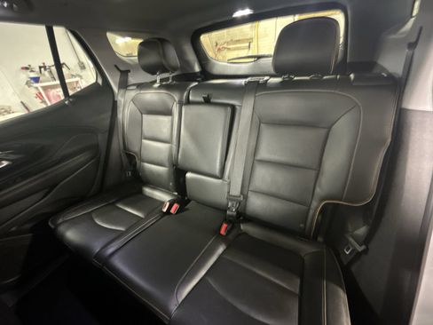 Certified 2022 GMC Terrain AT4 AWD/4WD image 25