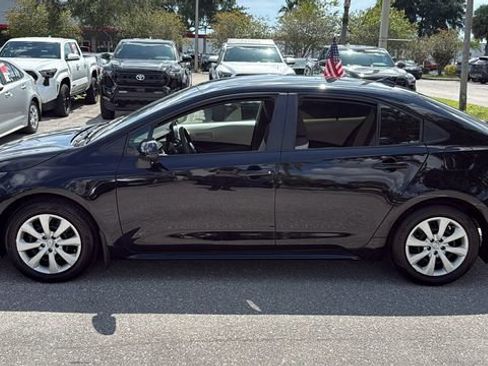 Used 2026 Toyota Corolla LE FWD image 4