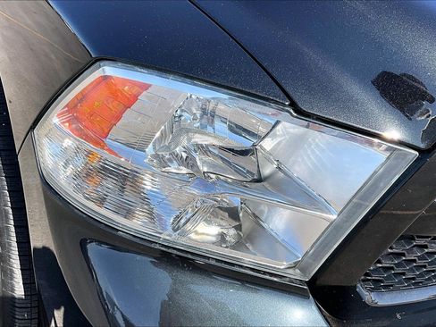 Used 2015 RAM 1500 Express AWD/4WD image 30