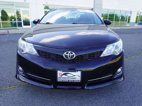 Used 2012 Toyota Camry SE FWD image 2