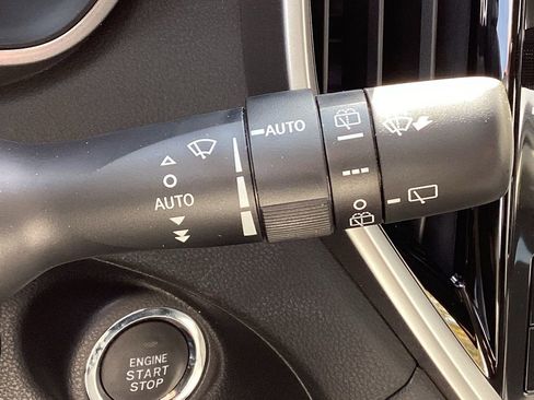 Used 2025 Subaru Ascent Touring image 32