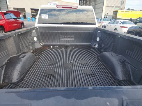 Used 2023 GMC Sierra 3500 SLE w/ SLE Convenience Package image 15