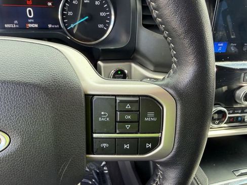 Used 2024 Ford Expedition Max XLT image 18
