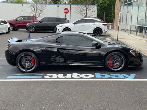 Used 2015 McLaren 650S Spider RWD image 20
