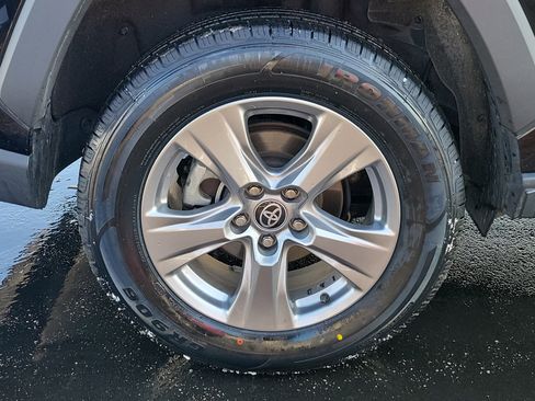 Certified 2025 Toyota RAV4 XLE image 6