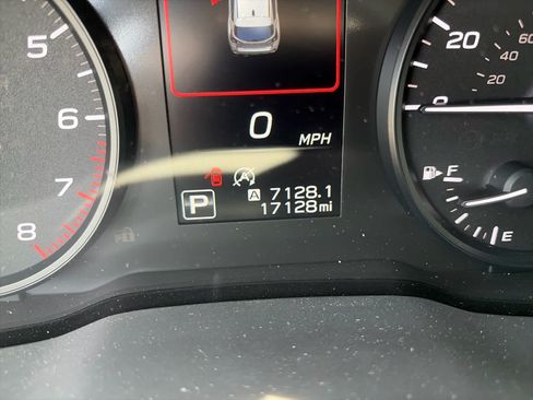 Used 2024 Subaru Impreza 2.0i AWD/4WD image 8