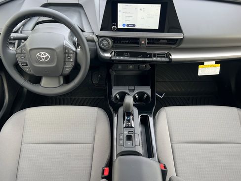 New 2026 Toyota Prius LE image 10