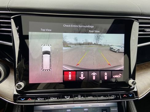 Used 2022 Jeep Grand Wagoneer Series I image 20