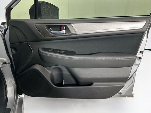 Used 2019 Subaru Legacy 2.5i Premium AWD/4WD image 29