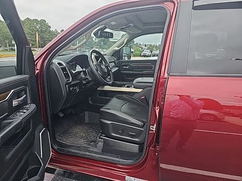 Used 2024 RAM 3500 Laramie w/ Towing Technology Group image 16