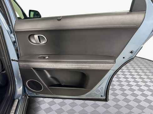 Used 2024 Hyundai Ioniq 5 Limited image 28