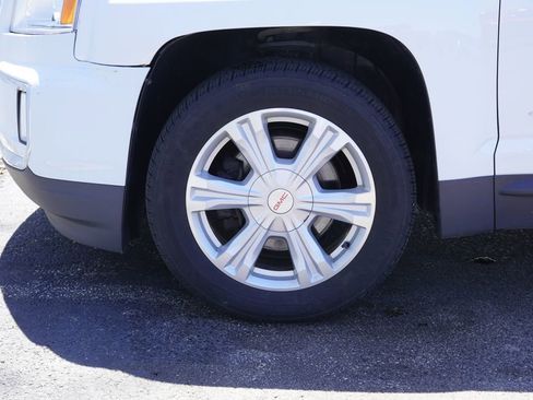 Used 2017 GMC Terrain SLE AWD/4WD image 6