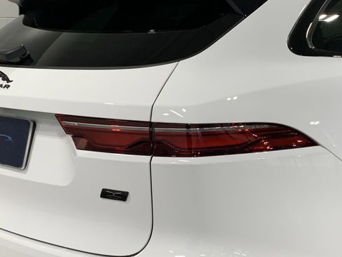 New 2026 Jaguar F-PACE R-Dynamic S image 18