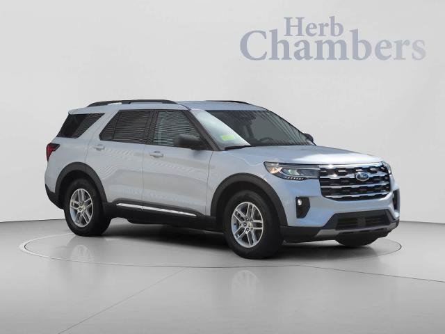 Certified 2025 Ford Explorer Active w/ Active Comfort Package RWD image 1