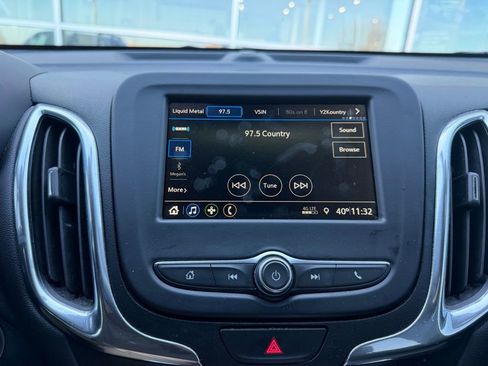 Used 2019 Chevrolet Equinox LT image 9