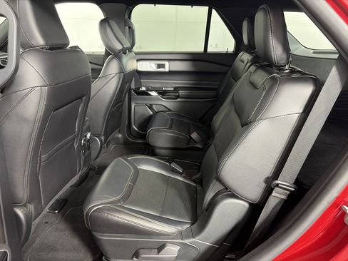 Used 2021 Ford Explorer ST w/ Equipment Group 401A image 7