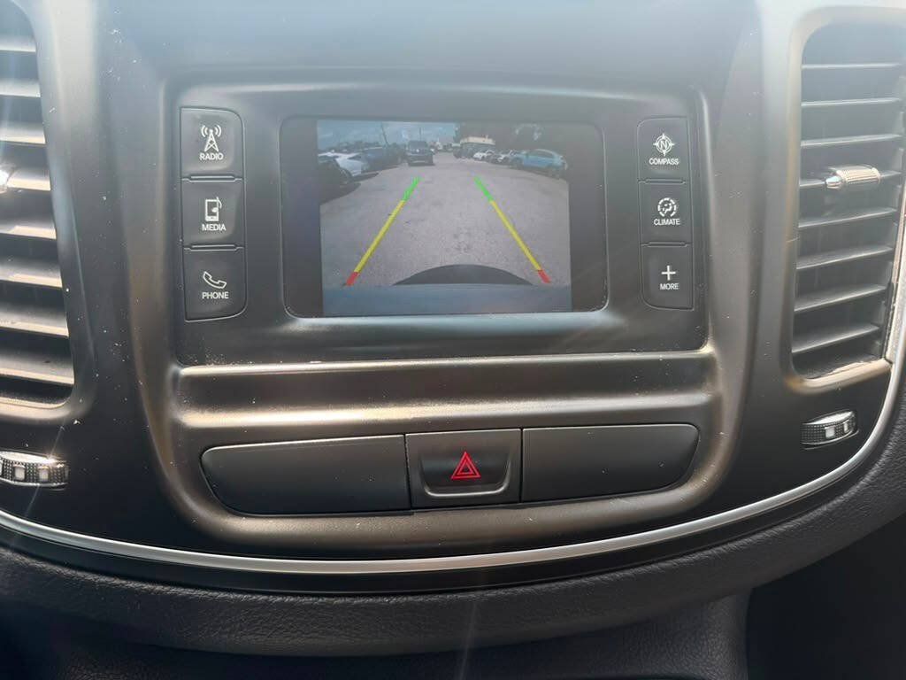Used 2015 Chrysler 200 Limited w/ Convenience Group FWD image 17