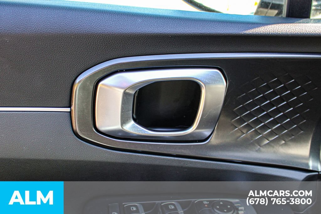 Used 2025 Kia Sorento S w/ Panoramic Sunroof Package FWD image 39