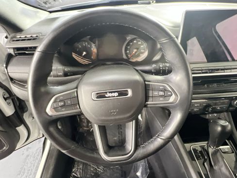Used 2022 Jeep Compass Latitude w/ Convenience Group AWD/4WD image 11