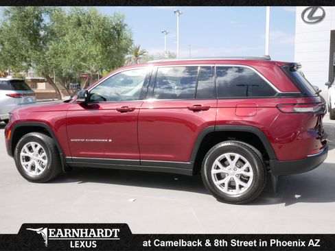 Used 2022 Jeep Grand Cherokee Limited image 5