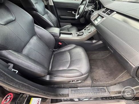 Used 2019 Land Rover Range Rover Evoque SE image 11