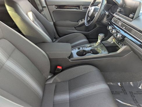 Certified 2025 Honda Civic Sport image 9