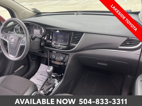 Used 2022 Buick Encore Preferred AWD/4WD image 15