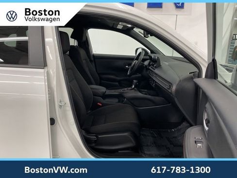 Used 2024 Honda HR-V Sport image 11