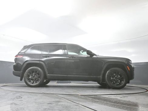 New 2026 Jeep Grand Cherokee Laredo AWD/4WD image 38