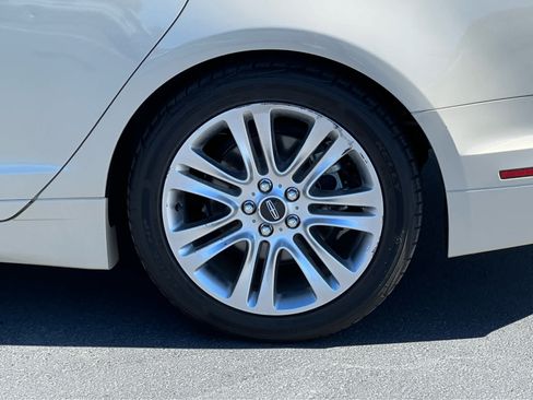 Used 2014 Lincoln MKZ Hybrid w/ Equipment Group 202A Reserve FWD image 14