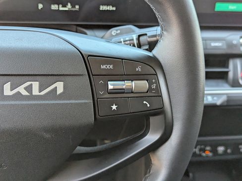 Certified 2025 Kia K4 EX FWD image 22